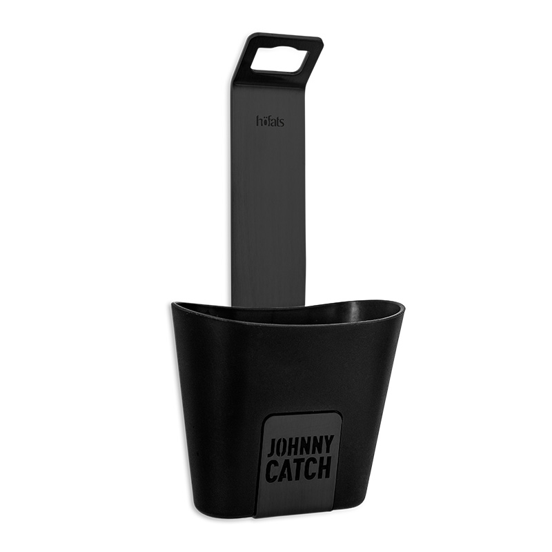 Ein schwarzer Plastikeimer mit einem schwarzen Stahlgriff. Der 00842 Johnny Catch Cup Black Flaschenöffner.