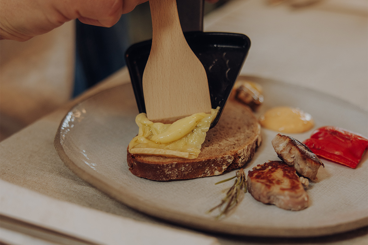 CIRCLE 35 Raclette