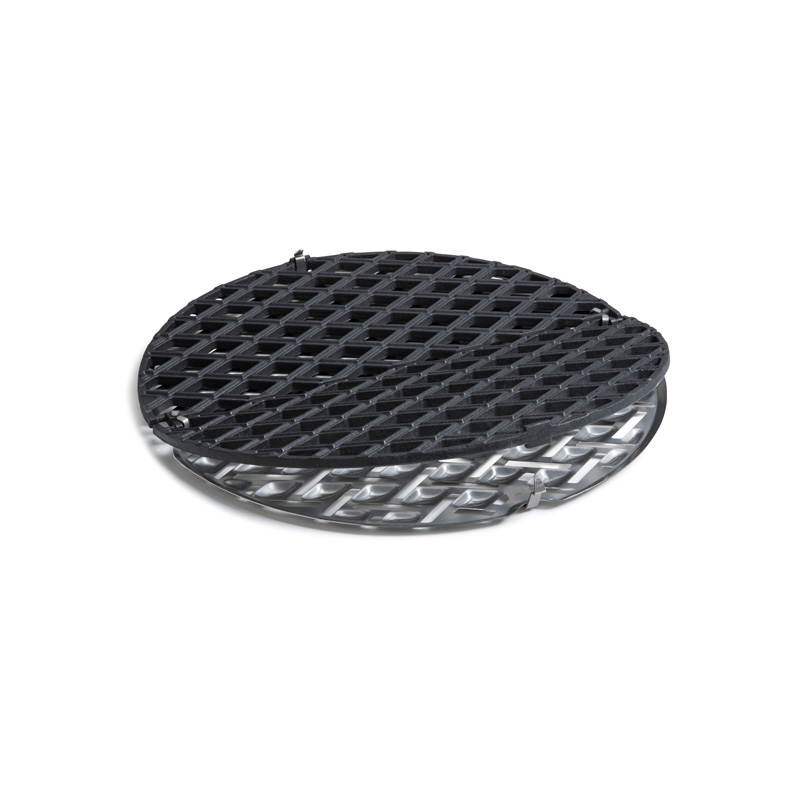 CONE Cast Iron Grid Scene showing a black round metal grid, where the CONE Cast Iron Grid stands out for its practical elegance.