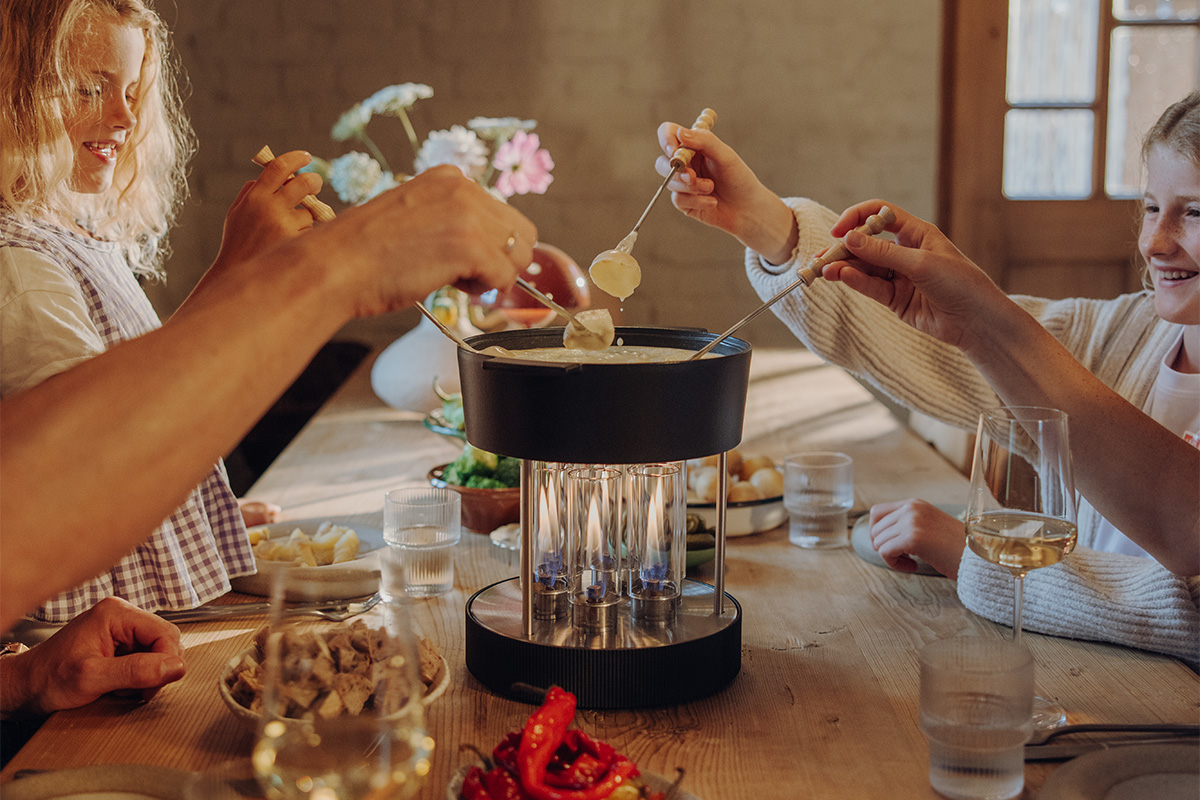 CIRCLE 35 Cheese Fondue CIRCLE 35 Cheese Fondue