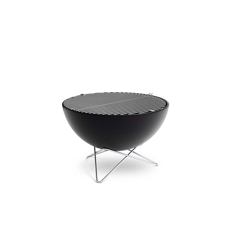 BOWL 57 Grille Illustré est la table d'appoint noire et blanche avec une base en métal, avec le BOWL 57 Grille.