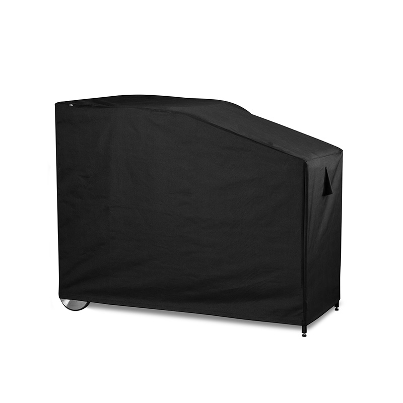 FIRE KITCHEN Housse 70 Scène montrant une housse de barbecue noire sur un fond blanc, où le 00827 Fire Kitchen Cover 70 se distingue par son élégance pratique.