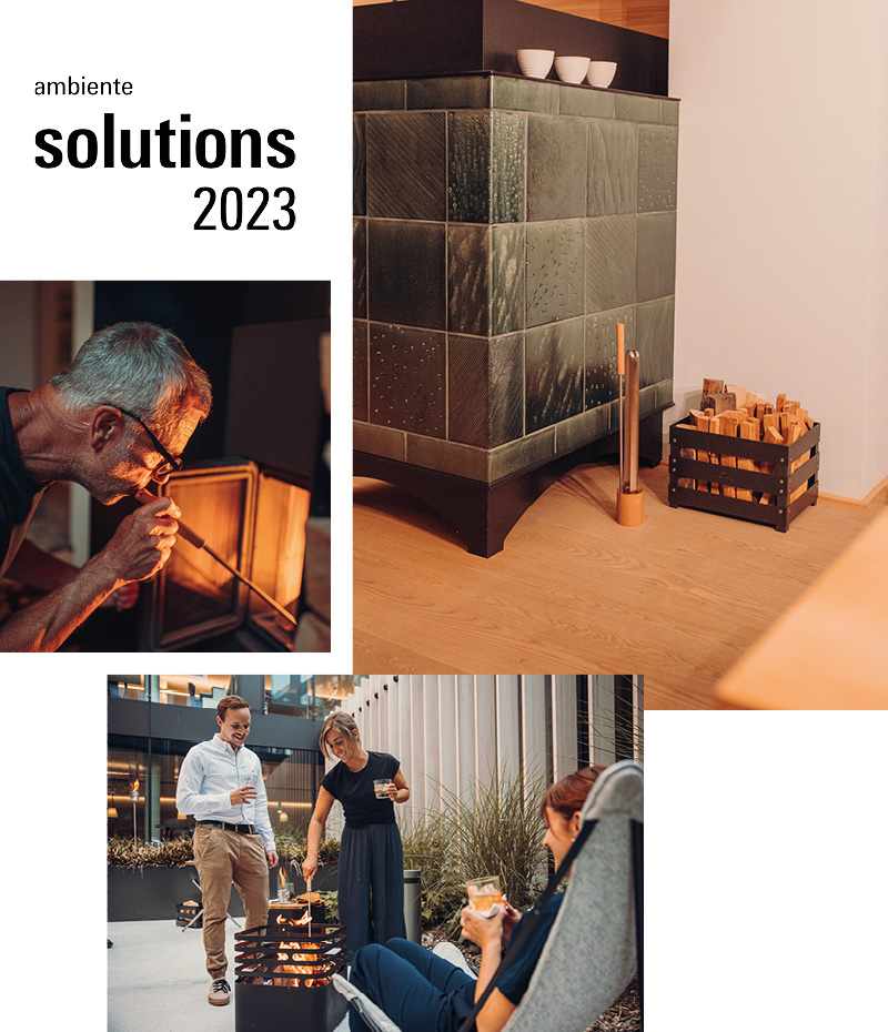 Ein Mann sitzt auf einem Sofa mit einem Laptop.