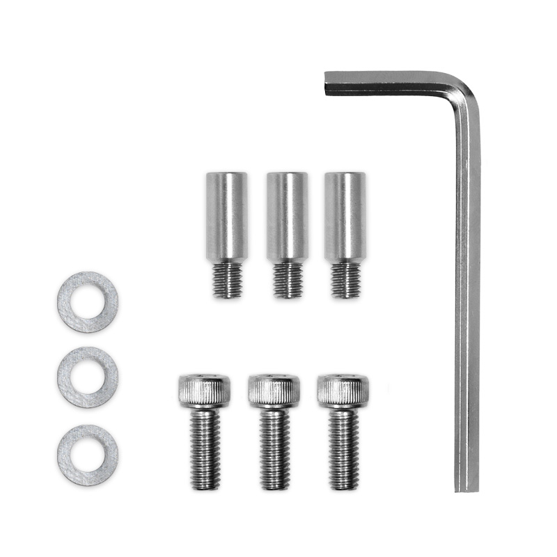 Abgebildet ist ein Set aus Schrauben und Muttern, mit dem BOWL 70 Sear-Grillrost.